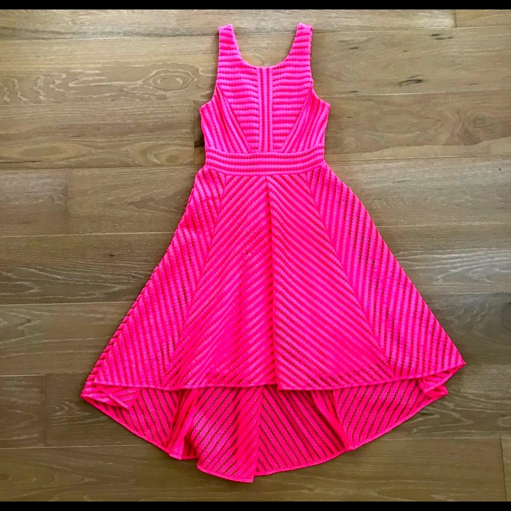 This one is straight out of Barbies closet 💗Stunning Hot pink Lilly dress